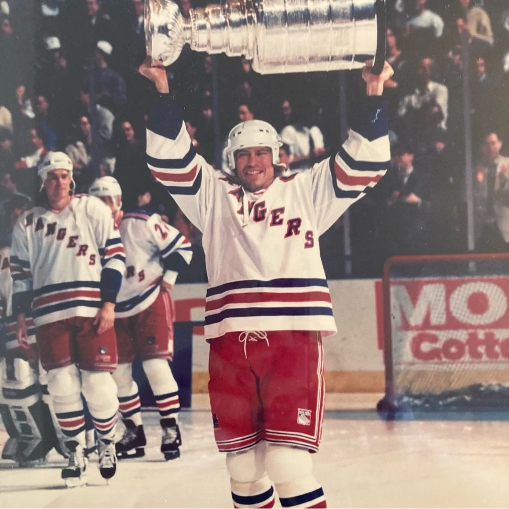 1994 Stanley Cup Champion NY Rangers Mark Messier Plaque with picture and cards